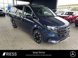 Sodalithblau met. Gebraucht 2024 Mercedes V250 Van / Kleinbus | 63.969 € (Fairer Preis)