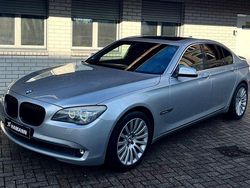 Silber Gebraucht 2009 BMW 750 Performance Limousine | 10.900 € (Superpreis)