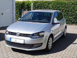 Silber Gebraucht 2010 VW Polo Team Limousine | 5.900 € (Fairer Preis)