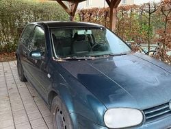 Grün Gebraucht 2003 VW Golf IV Kleinwagen | 1.100 € (Superpreis)