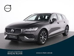 Grau Gebraucht 2022 Volvo V60 Core Kombi | 28.750 € (Guter Preis)