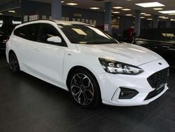 Weiß Gebraucht 2022 Ford Focus ST-Line X Kombi | 11.980 € (Etwas zu teuer)