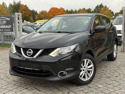 Schwarz Gebraucht 2016 Nissan Qashqai Acenta SUV | 8.990 € (Fairer Preis)