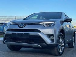 Grau Gebraucht 2018 Toyota RAV4 Team SUV | 18.299 € (Superpreis)