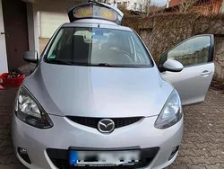 Silber Gebraucht 2008 Mazda 2 Limousine | 5.200 € (Etwas zu teuer)