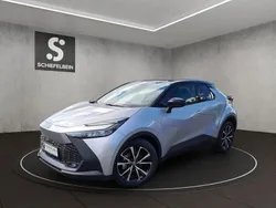 Shimmeringsilver metallic Neu 2024 Toyota C-HR Team SUV | 32.980 € (Fairer Preis)