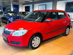Rot Gebraucht 2009 Skoda Fabia Ambiente Limousine | 2.950 € (Fairer Preis)