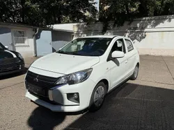 Weiß Gebraucht 2023 Mitsubishi Space Star Select Limousine | 10.900 € (Fairer Preis)