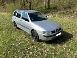 Silber Gebraucht 2000 Seat Cordoba Kombi | 450 €