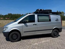 Silber Gebraucht 2010 Mercedes Vito Van / Kleinbus | 25.999 €