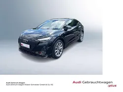 Mythosschwarz metallic Gebraucht 2022 Audi Q4 e-tron S-Line SUV | 39.910 € (Teuer)