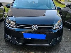 Schwarz Gebraucht 2013 VW Touran Life Van / Kleinbus | 9.300 € (Superpreis)