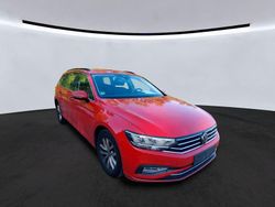 Rot Gebraucht 2023 VW Passat Limousine | 19.940 € (Guter Preis)
