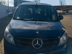 Blau Gebraucht 2014 Mercedes 190 Limousine | 15.500 €