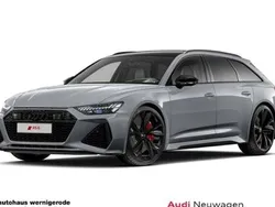 Grau Neu 2025 Audi RS6 Performance Kombi | 182.235 €