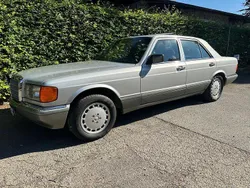 Silber Gebraucht 1990 Mercedes 300 Classic Limousine | 11.990 €