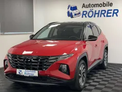 Engine red / phantom black / s Gebraucht 2022 Hyundai Tucson Pure SUV | 24.900 € (Guter Preis)