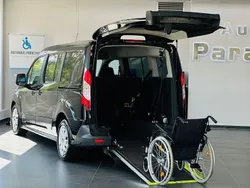 Schwarz Gebraucht 2015 Ford Grand Tourneo Connect Van / Kleinbus | 25.950 €