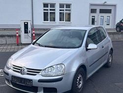 Grau Gebraucht 2004 VW Golf IV Trendline Limousine | 900 € (Guter Preis)