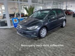 Grau Gebraucht 2017 VW Golf Sportsvan Allstar Van / Kleinbus | 13.950 € (Fairer Preis)