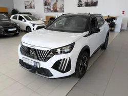 Weiß Gebraucht 2024 Peugeot 2008 GT SUV | 25.390 € (Etwas zu teuer)