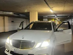 Weiß Gebraucht 2010 Mercedes E350 Avantgarde Kombi | 8.000 € (Etwas zu teuer)