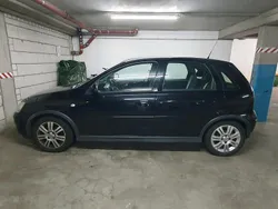 Schwarz Gebraucht 2005 Opel Corsa Kleinwagen | 850 €