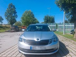 Silber Gebraucht 2017 Skoda Octavia Kombi | 10.990 € (Guter Preis)