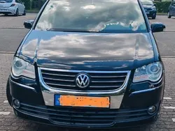 Schwarz Gebraucht 2007 VW Touran Van / Kleinbus | 4.550 € (Etwas zu teuer)