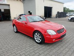 Rot Gebraucht 2001 Mercedes SLK200 Cabrio | 990 € (Superpreis)