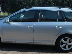 Silber Gebraucht 2010 VW Golf VI Comfortline Kombi | 3.200 € (Teuer)
