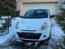 Weiß Gebraucht 2012 Renault Clio IV Expression Kleinwagen | 2.999 € (Guter Preis)