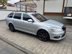 Silber Gebraucht 2011 Skoda Octavia vRS Kombi | 5.800 € (Etwas zu teuer)