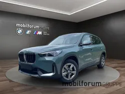 Gruen Neu 2025 BMW X1 Shadowline SUV | 43.990 € (Superpreis)