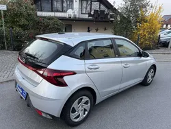 Grau Gebraucht 2021 Hyundai i20 Limousine | 8.950 € (Guter Preis)
