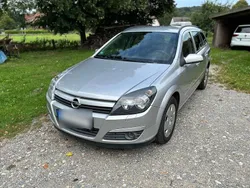 Silber Gebraucht 2005 Opel Astra Kombi | 2.000 € (Fairer Preis)