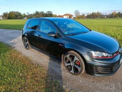 Grau Gebraucht 2014 VW Golf VII GTI Limousine | 18.300 € (Fairer Preis)