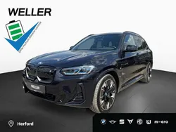 Schwarz Gebraucht 2022 BMW iX3 Shadowline SUV | 42.880 € (Fairer Preis)