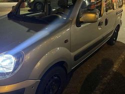 Silber Gebraucht 2004 Renault Kangoo Expression Kombi | 2.750 € (Fairer Preis)