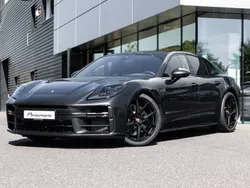 Vulkangraumetallic Gebraucht 2024 Porsche Panamera 4 Limousine | 156.900 €