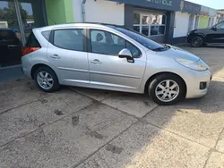 Grau Gebraucht 2010 Peugeot 207 Premium Kombi | 2.800 € (Guter Preis)