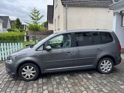 Grau Gebraucht 2013 VW Touran Life Van / Kleinbus | 6.900 € (Guter Preis)