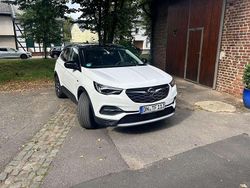 Weiß Gebraucht 2018 Opel Grandland X Ultimate SUV | 11.700 € (Etwas zu teuer)