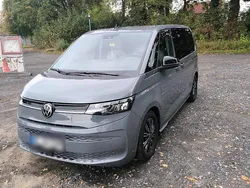 Grau Gebraucht 2025 VW T7 Van | 75.000 €