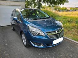 Blau Gebraucht 2016 Opel Meriva Innovation Van / Kleinbus | 8.500 € (Etwas zu teuer)