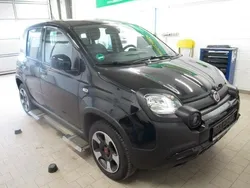 Schwarz Gebraucht 2023 Fiat Panda Cross Cross Kleinwagen | 12.499 € (Fairer Preis)