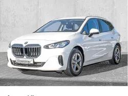 Weiß Gebraucht 2022 BMW 218 Sport Line Kombi | 23.495 € (Fairer Preis)