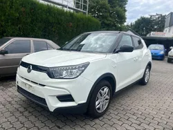 Weiß Gebraucht 2016 Ssangyong Tivoli SUV | 5.100 € (Fairer Preis)