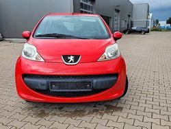 Grau Gebraucht 2008 Peugeot 107 Filou Kleinwagen | 2.150 € (Fairer Preis)