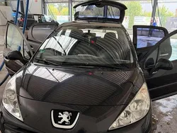 Gebraucht 2009 Peugeot 207 Limousine | 3.000 €